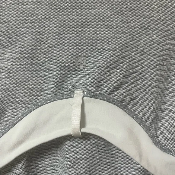 Lululemon define jacket size 6 - Picture 5 of 6